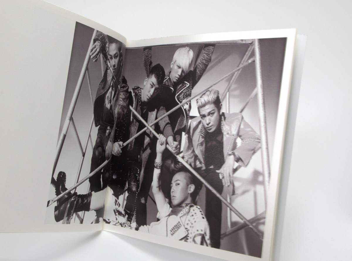 BIGBANG Still Alive Special Edition CD+Photobook NO YG Card 2012