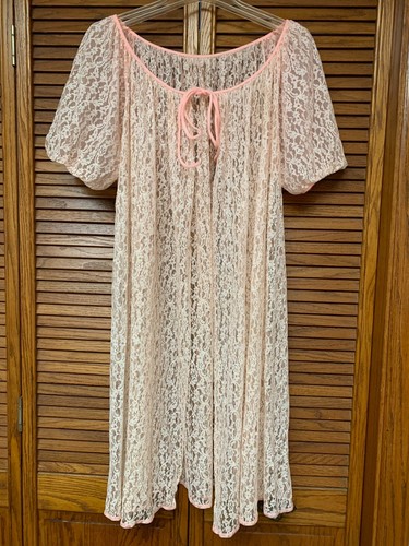 VINTAGE 50'S WOMEN'S S PINK NYLON LACE SHORT SLEEVE LINGERIE DRESSING ROBE SMALL - Picture 2 of 5