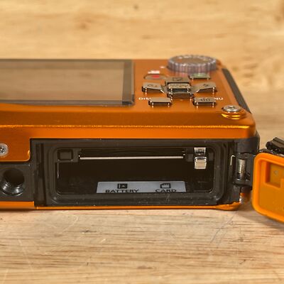 Panasonic Lumix DMC-TS2 Digital Camera 14 MP 2.7