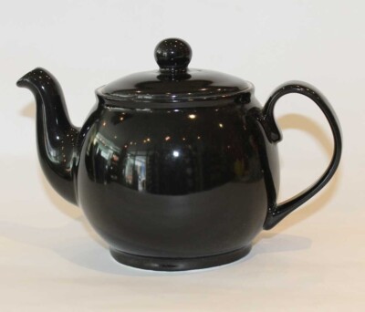 Teekanne Dandy Lines by DATA klein schwarz 0,5 Liter Fine Bone China Porzellan