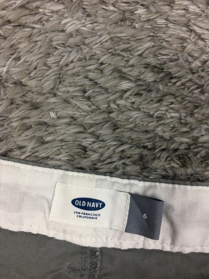 Pantalones cortos chinos caqui Old Navy para mujer talla 6 gris algodón Foto 4 de 4