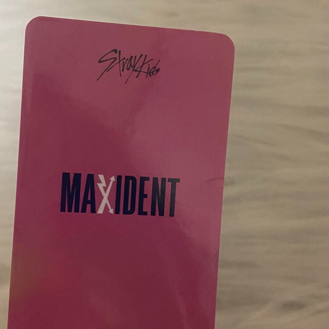 MAXIDENT KMS ポラ ハン STRAY KIDS OFFICAL MAXIDENT KMSTATION KMS POB HOLOGRAM