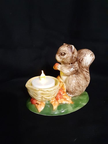 Vintage Squirrel Tea Light Holder - Picture 3 of 3