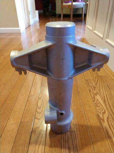 Piper Aerostar Nosegear trunnion NEW 450502-1