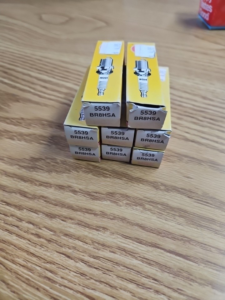 8 Pack NGK BR8HSA 5539 Spark Plug Made in Japan