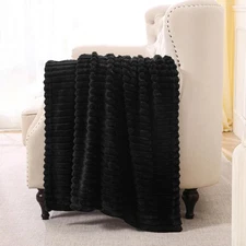 Linecooo Black Fleece Throw Blanket 50”×60” for Couch Sofa Bed,Super Soft Coz...