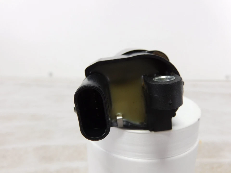 07-13 GMC Sierra 1500 Ignition Coil OEM LKQ - Изображение 2 из 4