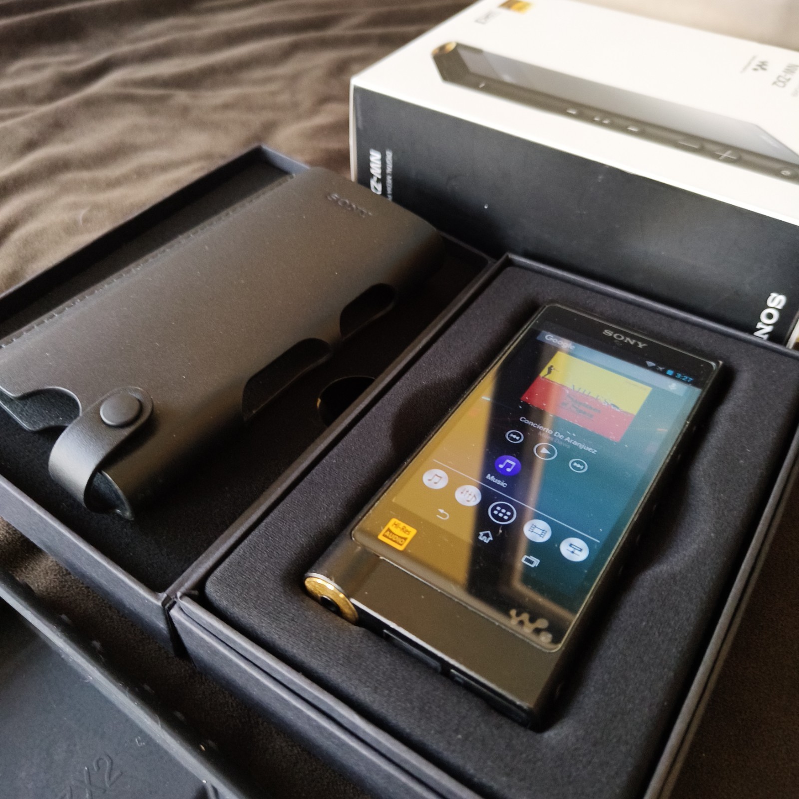 Sony NW-ZX2 Walkman High-Resolution Portable Digital Audio 128GB EUC