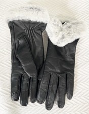 NWOT Women  s Genuine Black Leather Gloves Small Faux Fur Trim Velvet Lining NICE