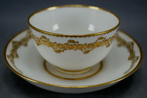 Derby Pattern 99 Gold Floral Garland Tea Bowl & Saucer Circa 1784 - 1806