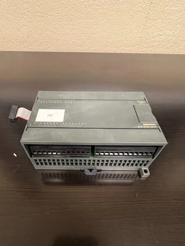 SIEMENS 6ES7 223-1BL22-0XA0 I/O Expansion Module 16DI/16DO, 24VDC