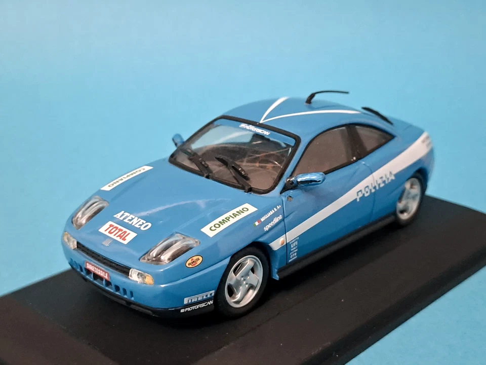 FIAT COUPE' (1995) - POLIZIA GRUPPO SPORTIVO "FIAMME GIALLE" - 1:43 - Immagine 2 di 4