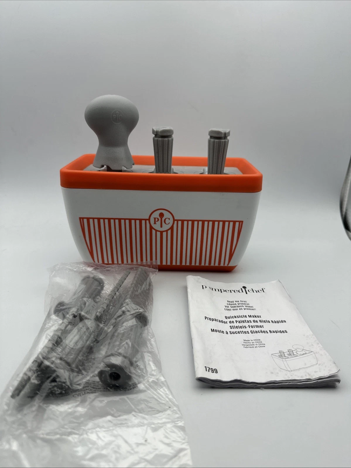 Pampered Chef Quicksicle Frozen Popsicle Dessert Snack Maker