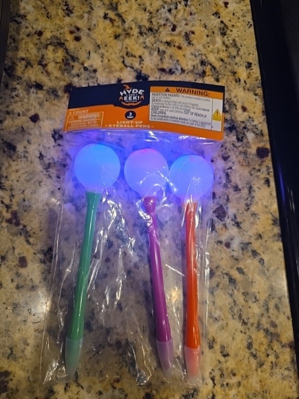 Set of 6 Light-Up Eyeball Pens Impact Activated Blue Pink Glow