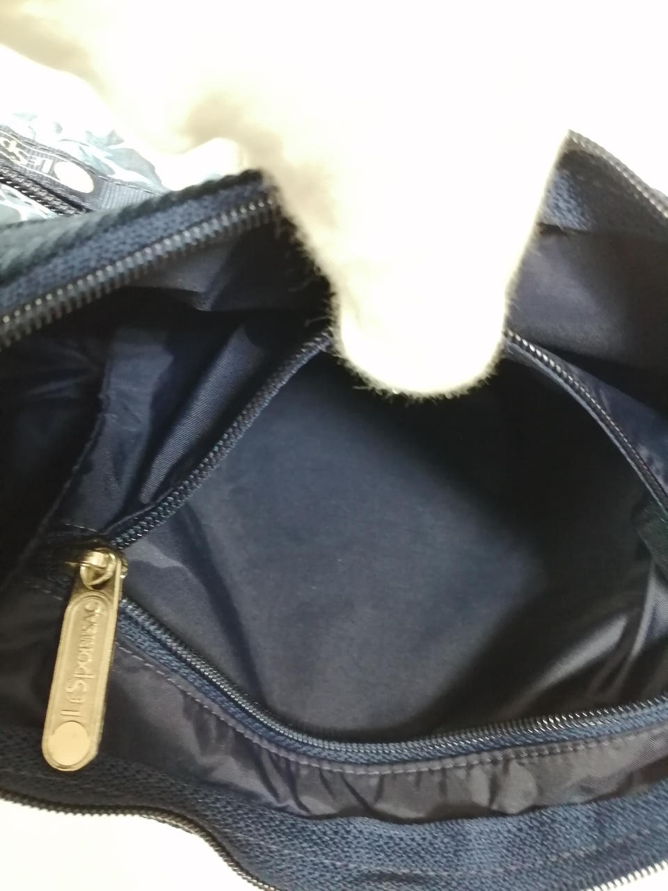 Flower Damask Pattern Shoulder Bag Lesportsac Mod… - image 10