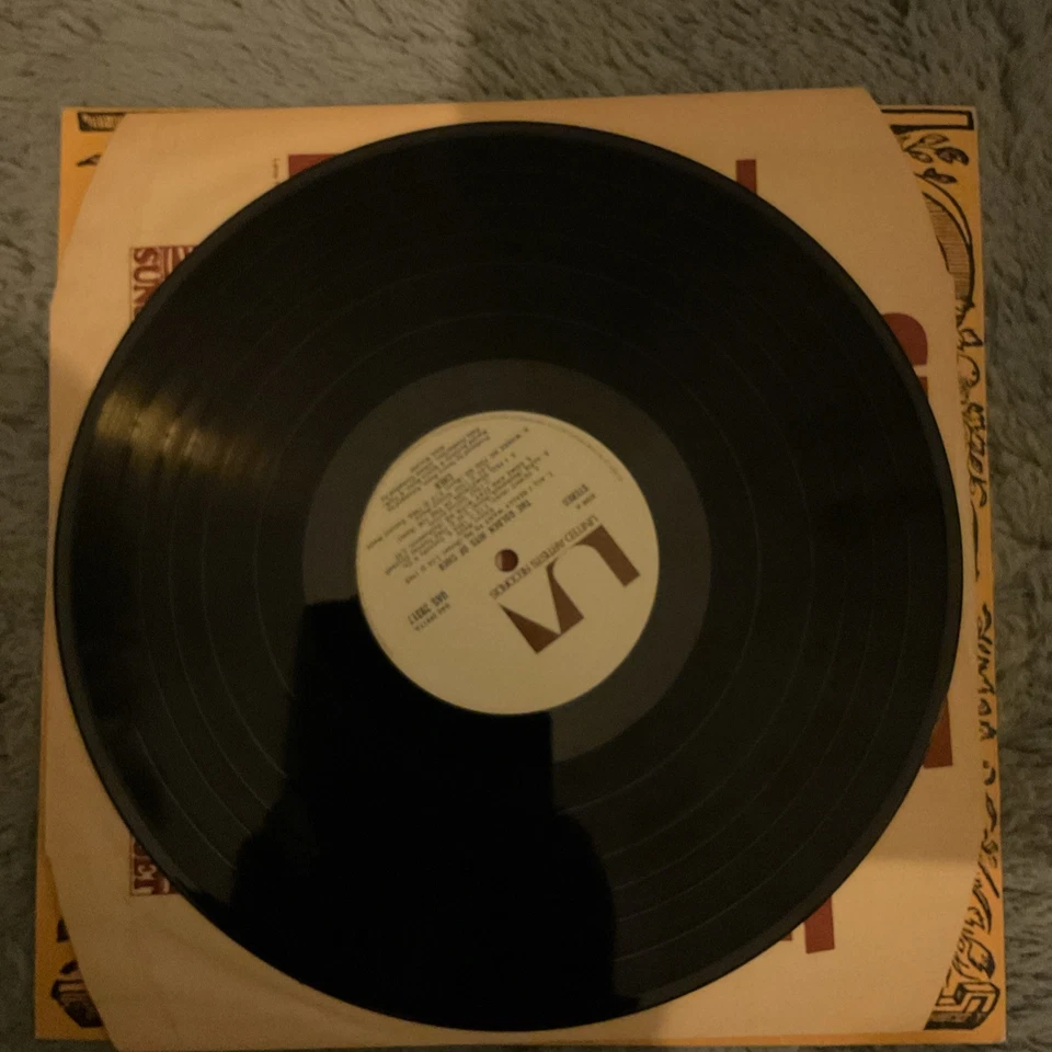 Cher the Golden Hits of Cher (1975 Vinyl LP, UK, Sunset Records) Ex - Image 3 of 4