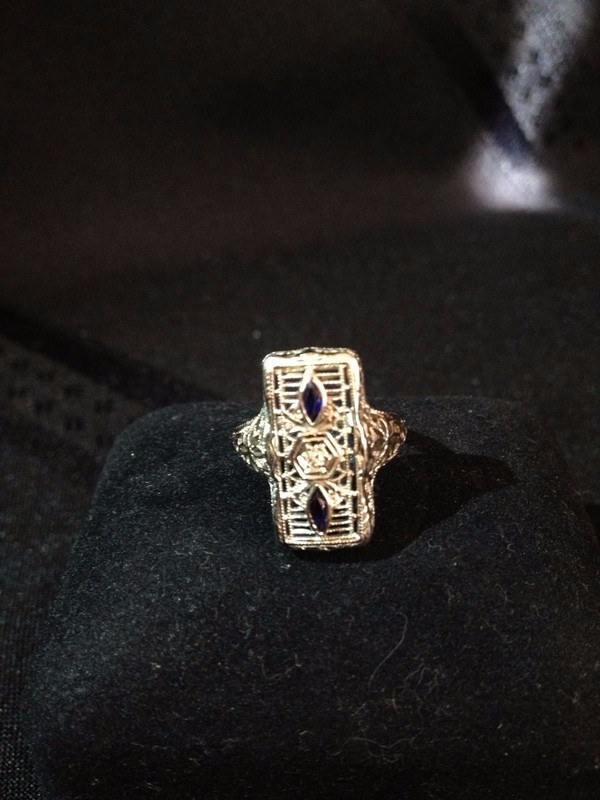 Antique 14K White Gold Filigree Ring with Natural Diamond and Sapphires
