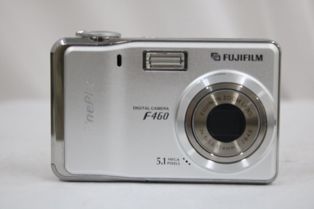 Fujifilm FINEPIX F460 Compact Digital Camera Tested Working Seller