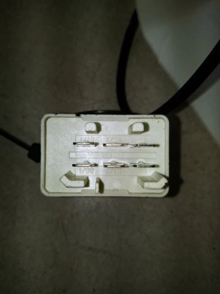 Volvo SL 240 1985 bomba de combustible inyector relé fabricante de equipos originales usado probado 3523608 Foto 2 de 4