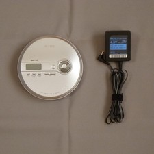 Sony Walkman D-NE241 Silver Portable Compact CD Player Excellent