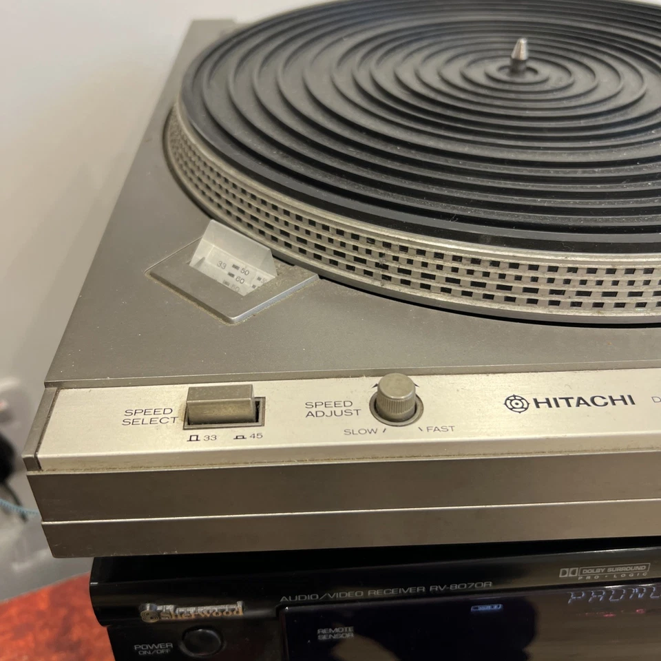 Hitachi Direct Drive Plattenspieler Modell HT-354 Tonabnehmer muss ersetzt werden - Bild 3 von 4