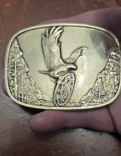 VINTAGE SMITH  WESSON AMERICAN TRADITIONS 1982 BELT BUCKLE USA NICE 