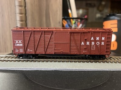 HO Scale Accurail #4206 assembled Ann Arbor 40' O.B. box car AA 73839