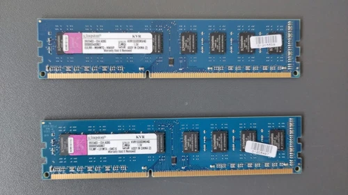 2x  4GB Speicher RAM Kingston KVR1333D3N9/4G AKMK1691271 4G DDR3 Dimm