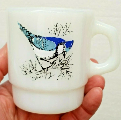 VTG FIRE KING ANCHOR HOCKING CUP MUG CARDINAL BLUE JAY WHITE MILK GLASS 19