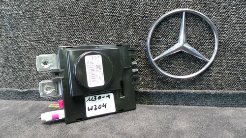 M30-1  * Mercedes-Benz W204 C Klasse Antennenverstärker A2048702789