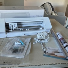 Silhouette Cameo 4 Desktop Cutting Machine - White BARELY USED
