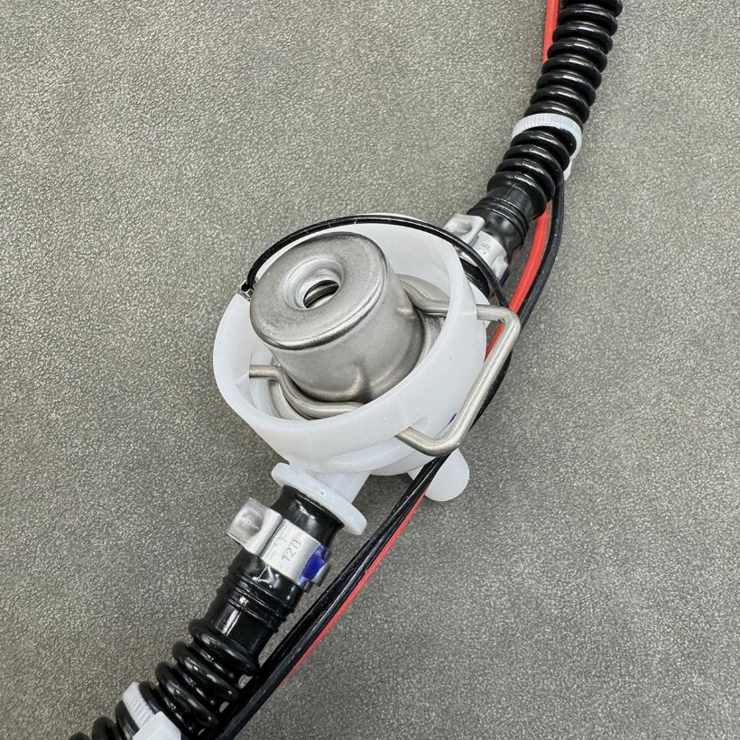 NEW IN BOX 16117341301 Fuel Pump Assembly For BMW 640i 640i xDrive 535i GT^ - Image 2 of 4