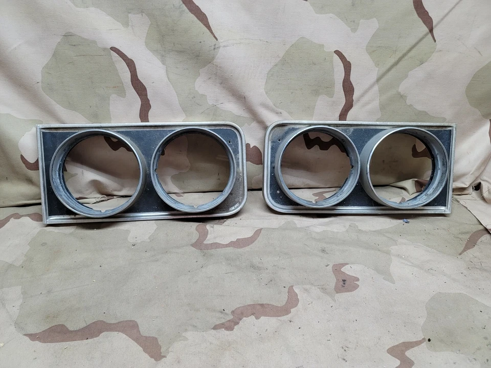 70 Mercury Meteor Monterey Head Light Bisel Cromo LH RH Parrilla OEM  Foto 2 de 4