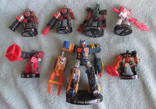 LOT OF 7 VINTAGE 2006 HASBRO ATTACKTIX TRANFORMERS FIGURES OMEGA SUPREME
