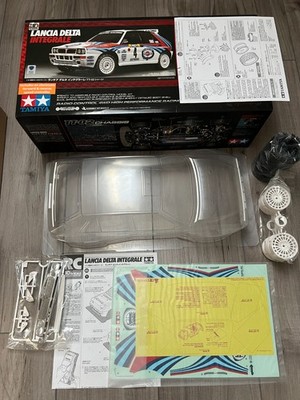 TAMIYA Karosserie SATZ 1:10 LANCIA DELTA HF INTEGRALE + Rally Felgen Reifen NEU