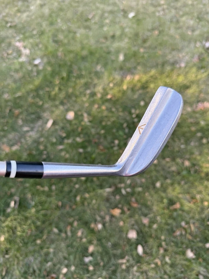 Lady Cobra Napa Style Heel Putter Long Neck Graphite 34” RH - Image 4 of 4