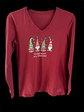 Life Is Good Chillin' with My Gnomies V Neck Crusher T-Shirt Size Small Holidays