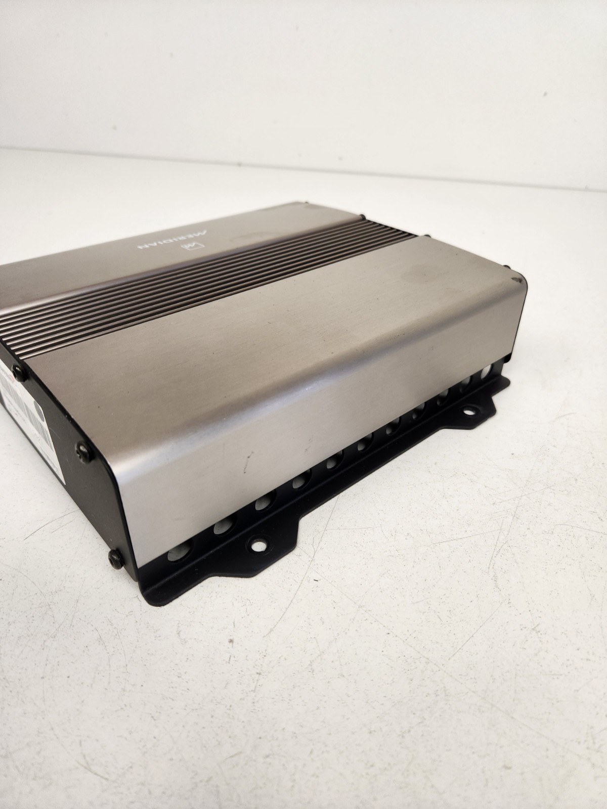 McLaren MP4-12C 2012-2014 Amplifier