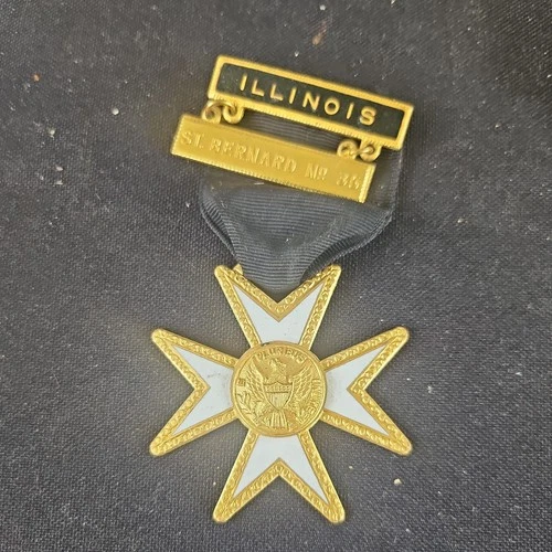 Vintage Original Masonic Knights Templar Order of Malta Medal illinois