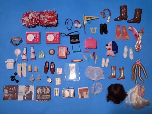 VINTAGE BARBIE MATTEL ACCESSORIES LOT SHOES, SHOES, PURSE, SOCKS,JAPAN, MATTEL