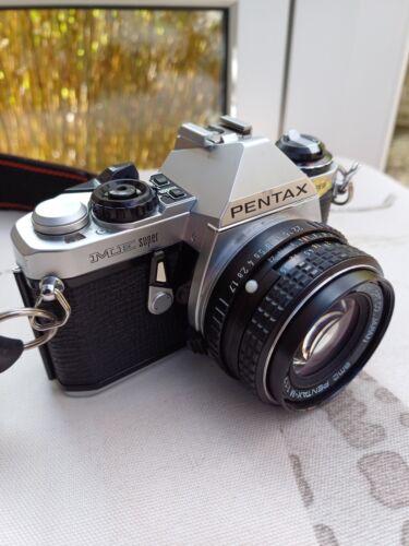 VINTAGE 35MM PENTAX ME SUPER CAMERA IN VERY NICE CONDITION & STRAP NOT TESTED - Photo 1/24