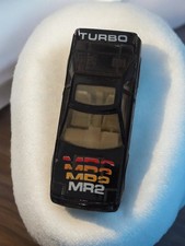 Ancienne voiture miniature vintage, modèle rétro pour collectionneur ou amateur