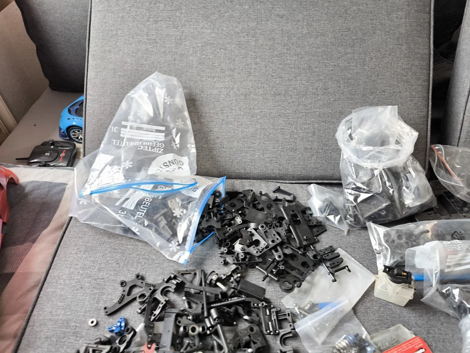 Kyosho V One RRR EVO 2 + V one SIII EVO  Racing - Bild 4 von 4