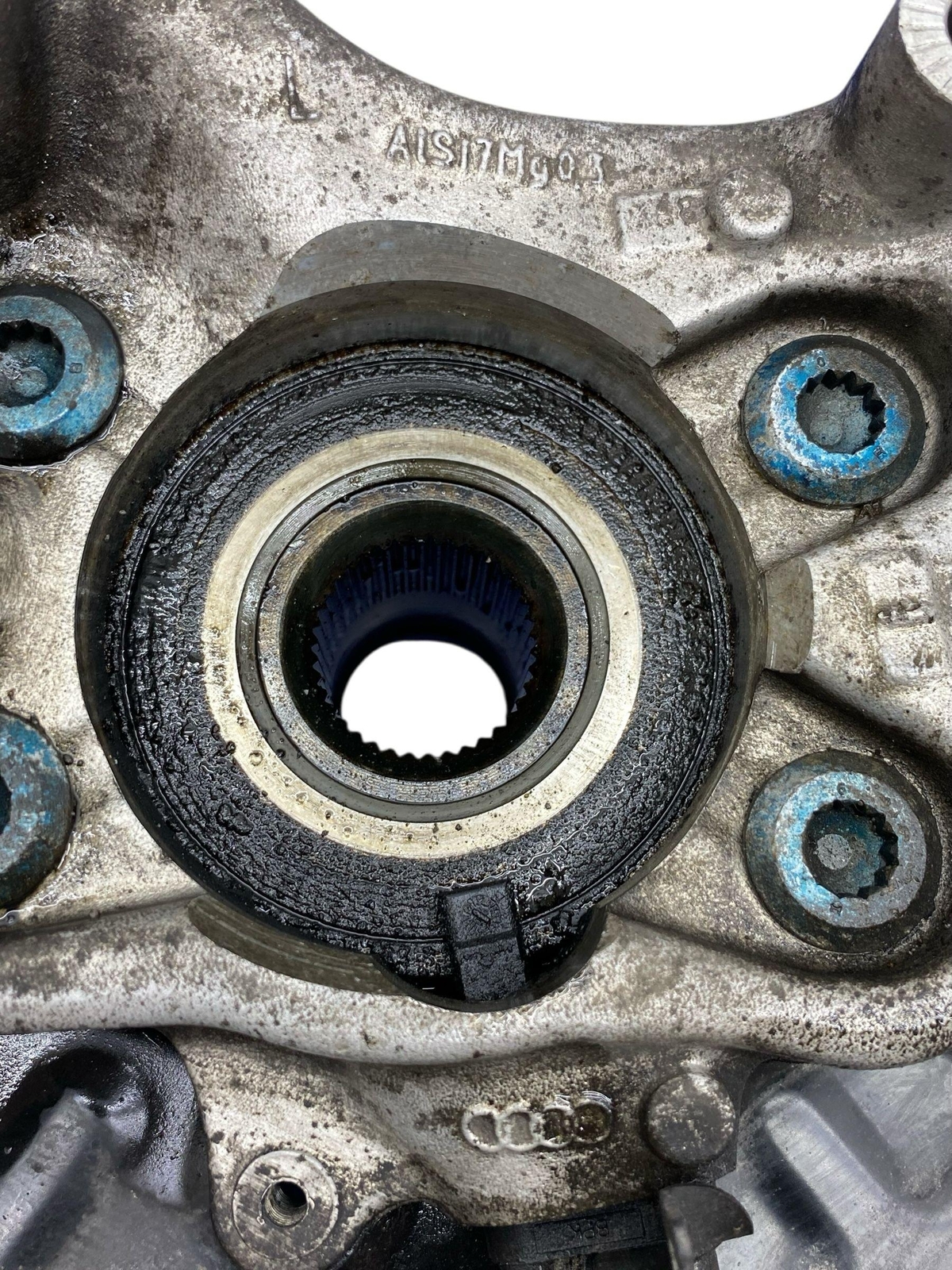 2006-2012 BENTLEY CONTINENTAL 6.0L AWD REAR LEFT SPINDLE KNUCKLE WHEEL HUB *85K*