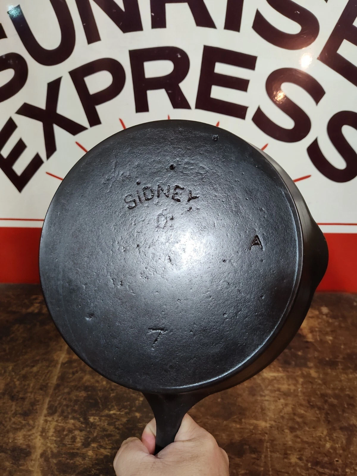 Fully Restored SIDNEY Arc Cast Iron SKILLET Pan Sidney Seasoned 10" Not Grisold
Opens in a new windo