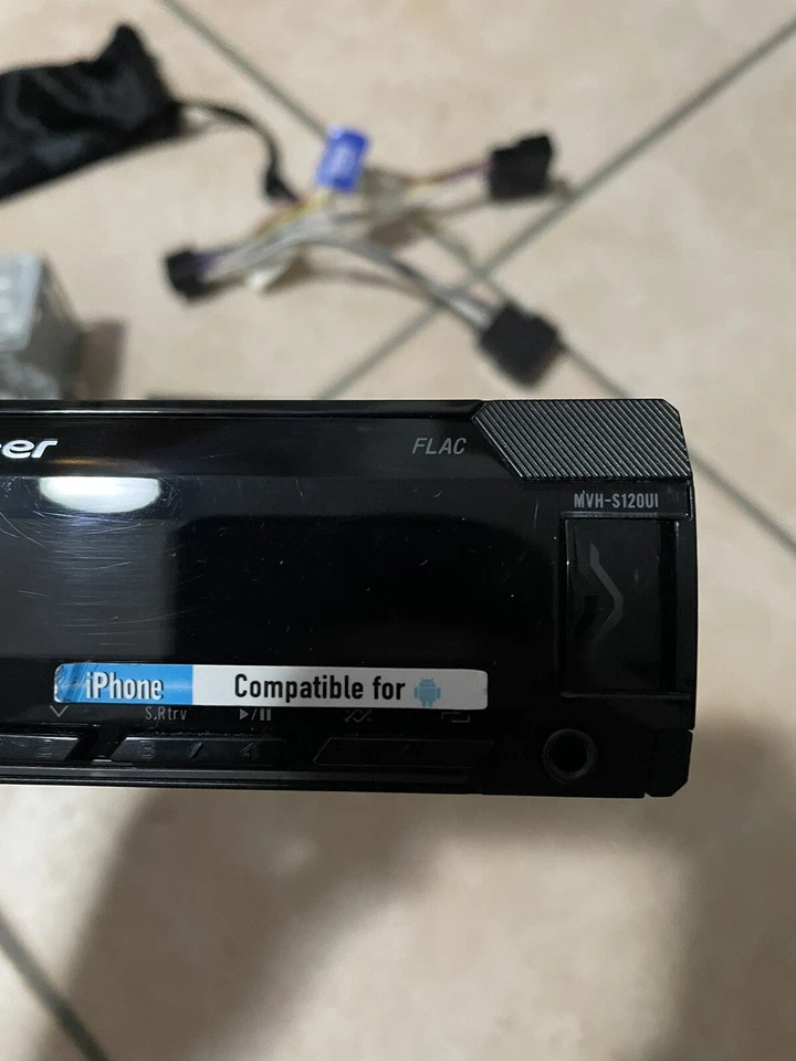 Pioneer MVH-S120UI - Immagine 3 di 4