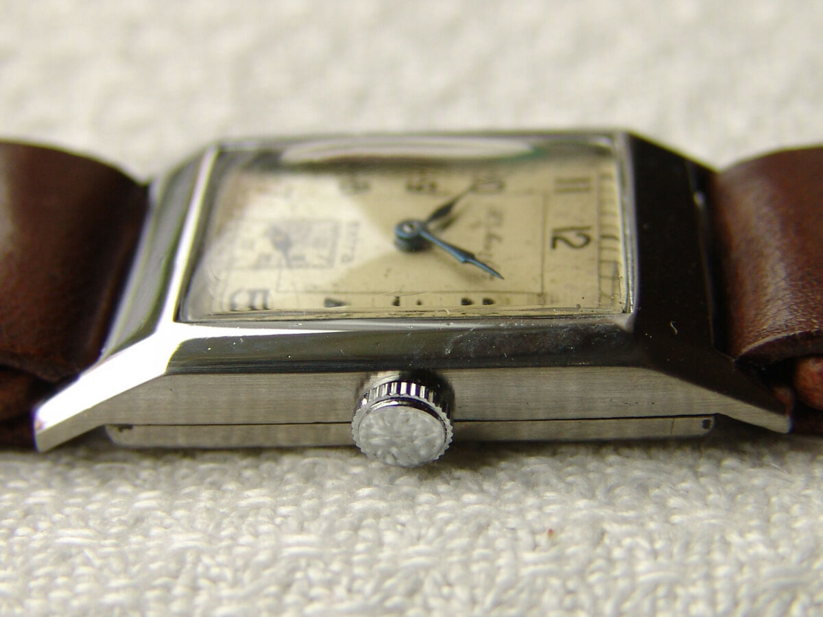 VINTAGE MEN'S WWII era H. MOSER & Cie EXTRA RECTANGLE VINTAGE MEN'S WWII era H. MOSER & Cie EXTRA RECTANGLE