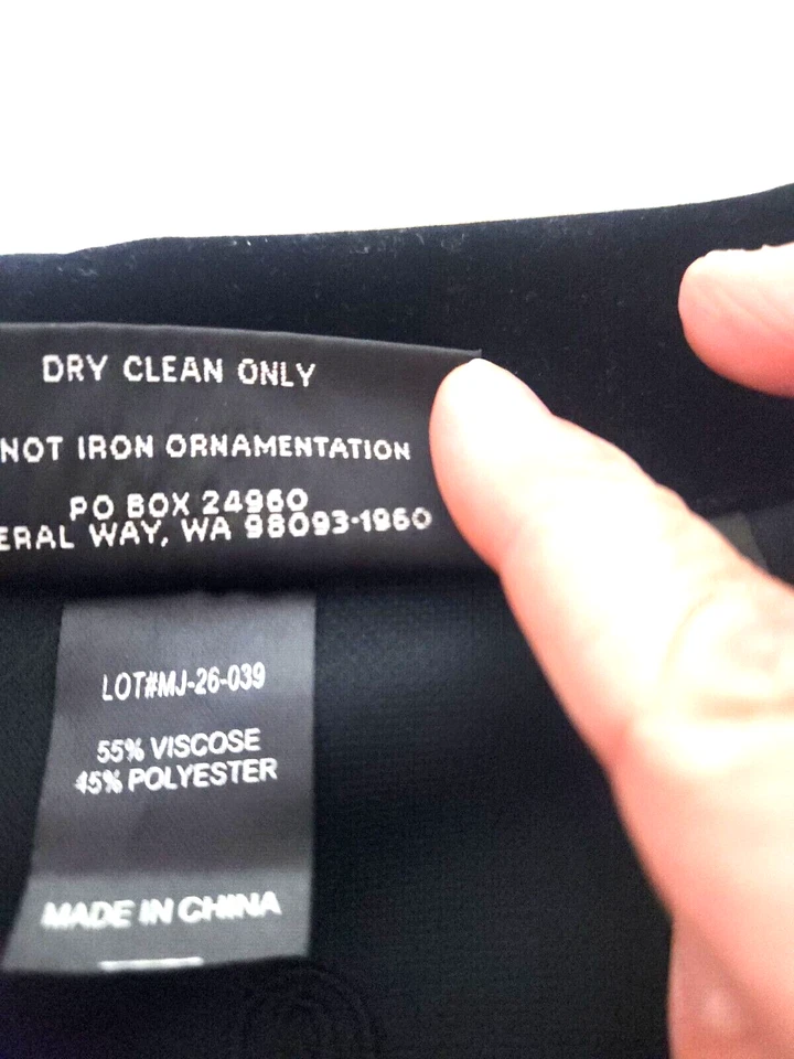 Christine Alexander Size L Crystal studded Black Velvet Jacket w/embellishment - Image 3 of 4