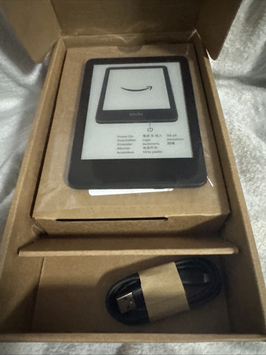 Amazon Kindle 2022 (11th gen, 16GB) the lightest and most compact