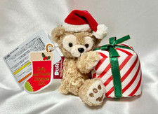 Tokyo Disney Resort Duffy Christmas Plush Badge 2021 JAPAN